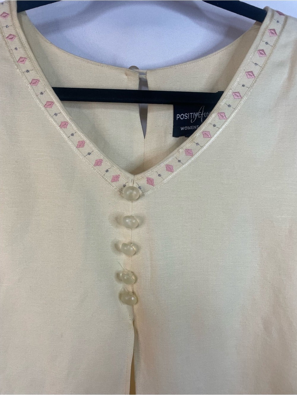 Positive Attitude linen blend buttery yellow and embroidered dress, layered. - Picture 4 of 5